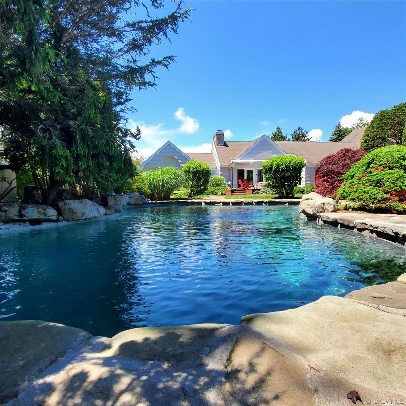 16 Laila Lane, Remsenburg, NY 11960