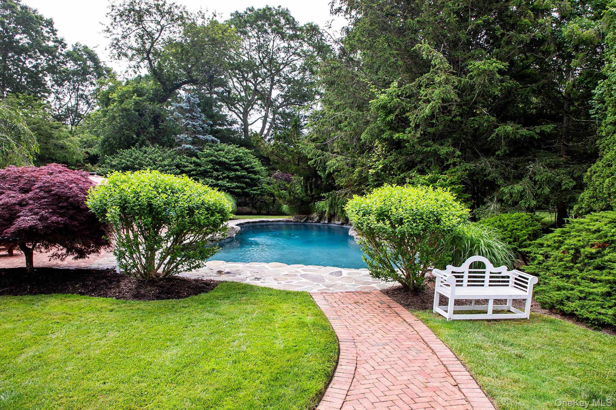 16 Laila Lane, Remsenburg, NY 11960