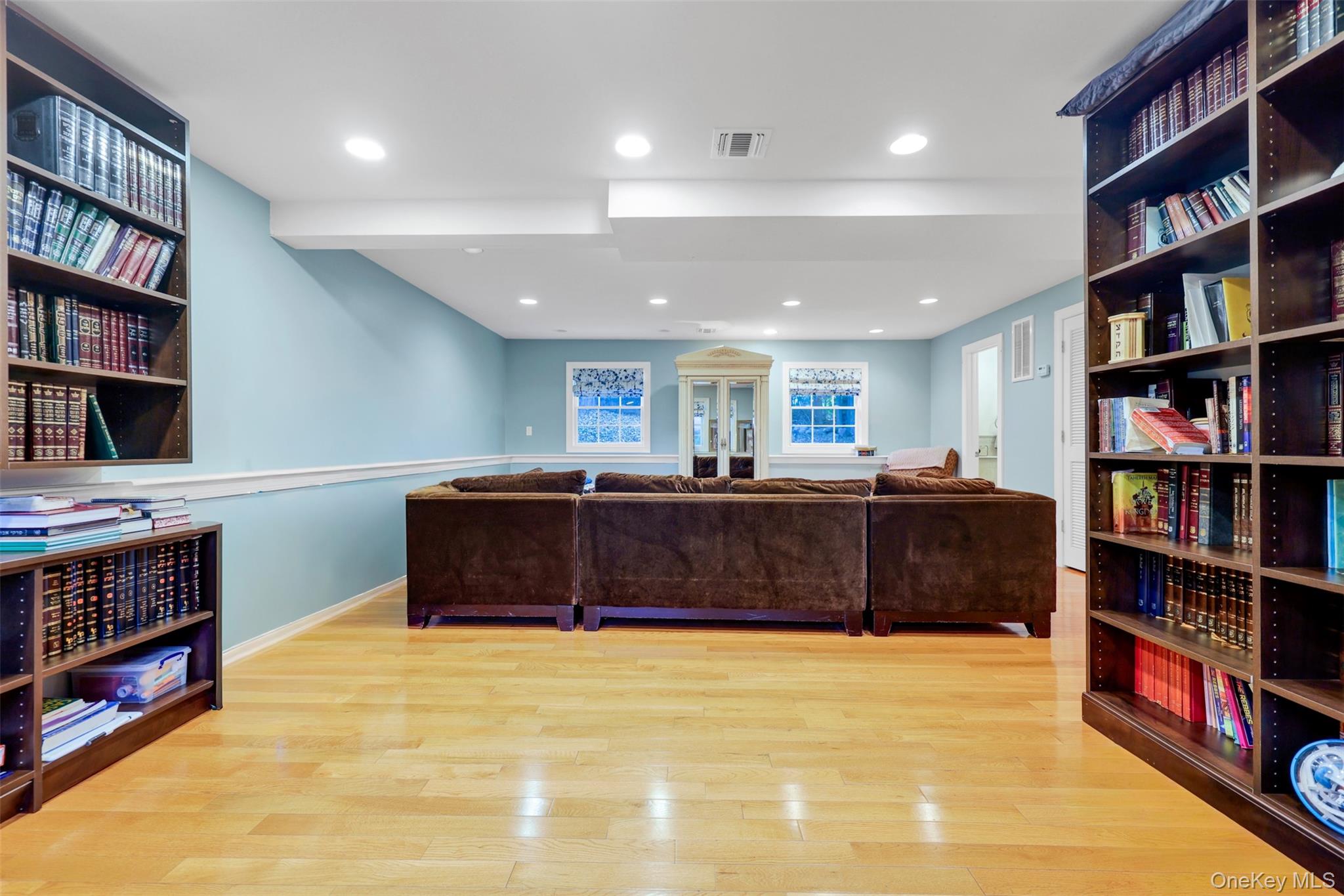 3 Kakiat Lane, Spring Valley, NY 10977