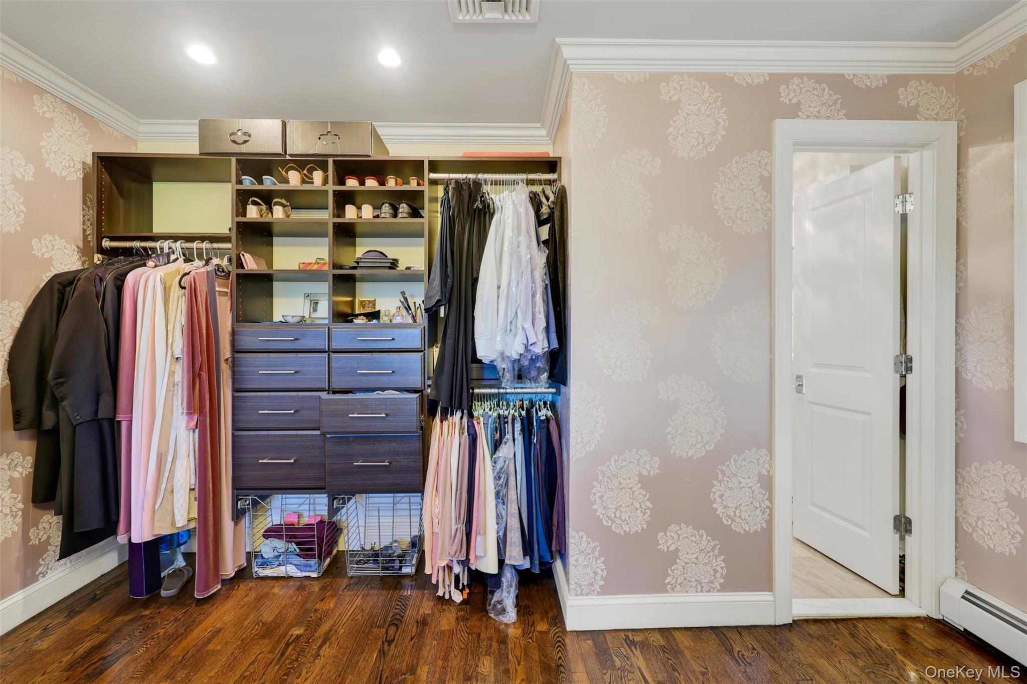 3 Kakiat Lane, Spring Valley, NY 10977