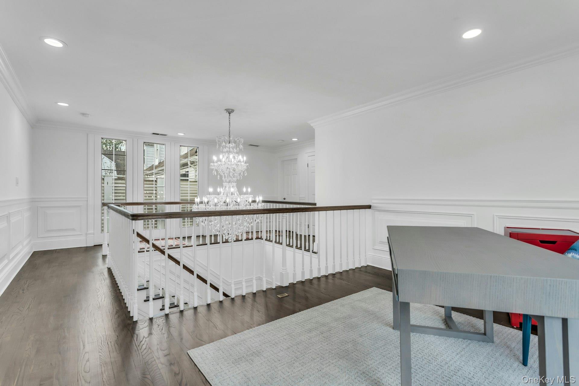 16 Robin Court, Glen Cove, NY 11542