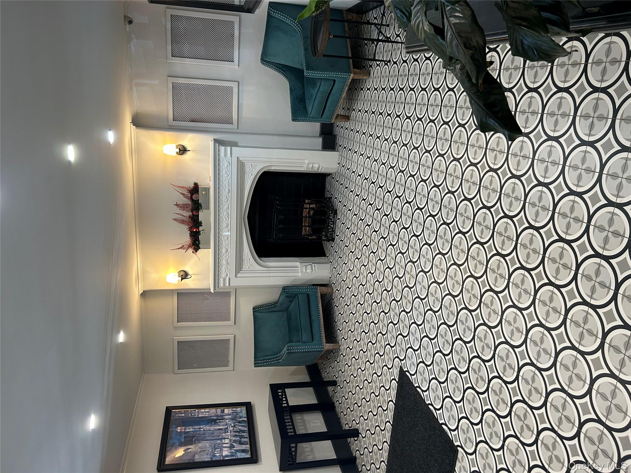 56 Pondfield Road W # 4A, Bronxville, NY 10708