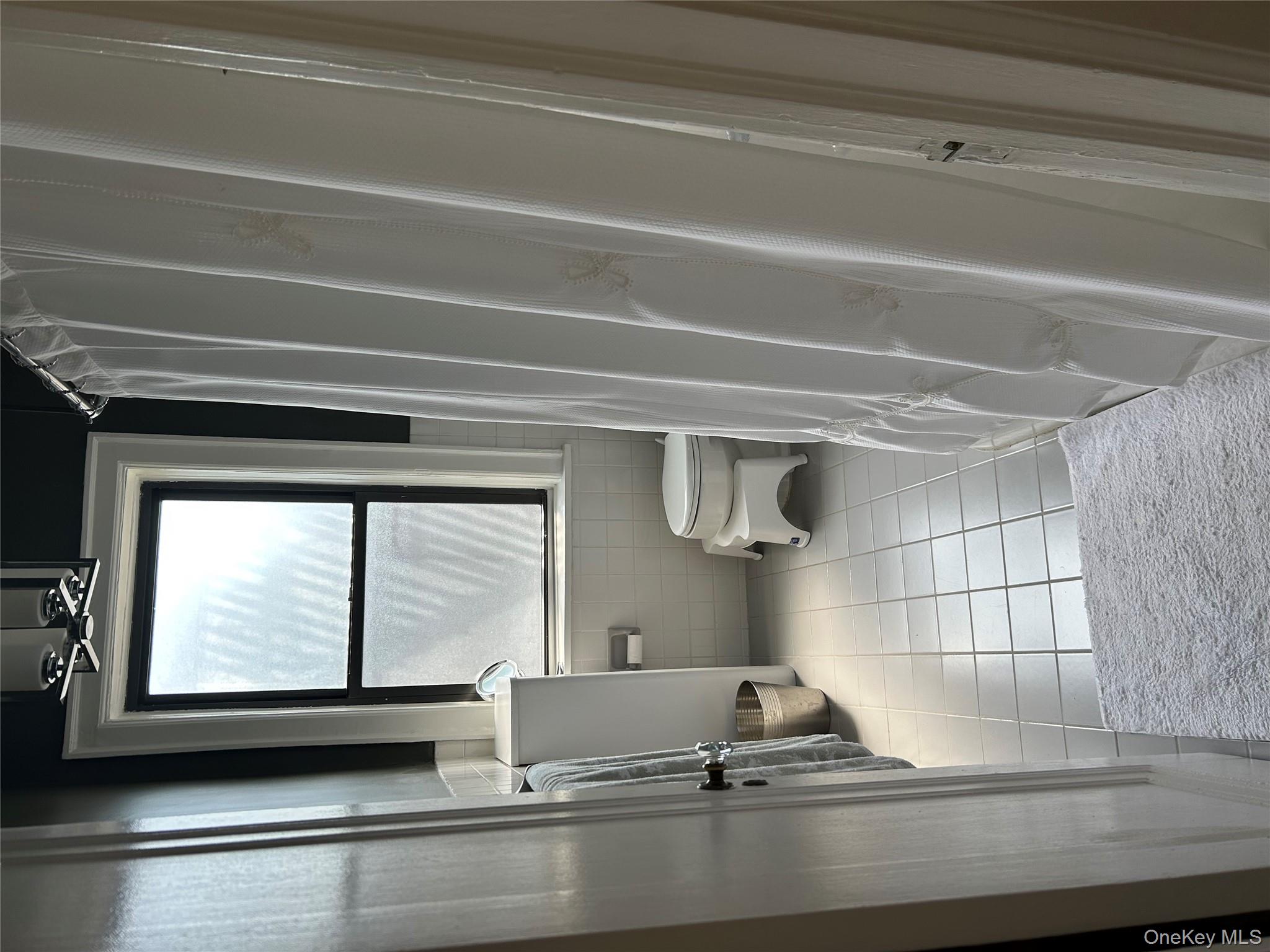 56 Pondfield Road W # 4A, Bronxville, NY 10708