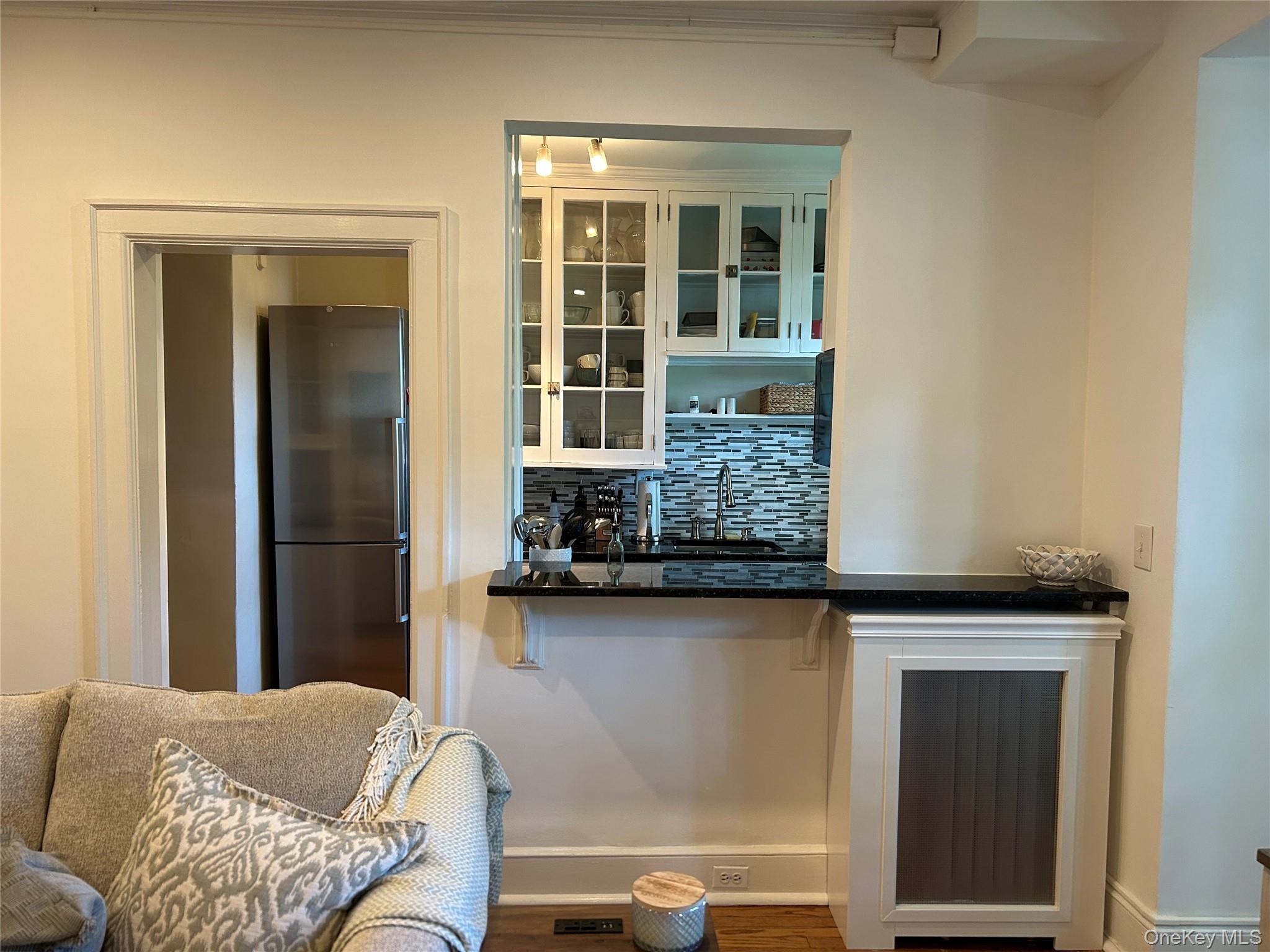 56 Pondfield Road W # 4A, Bronxville, NY 10708