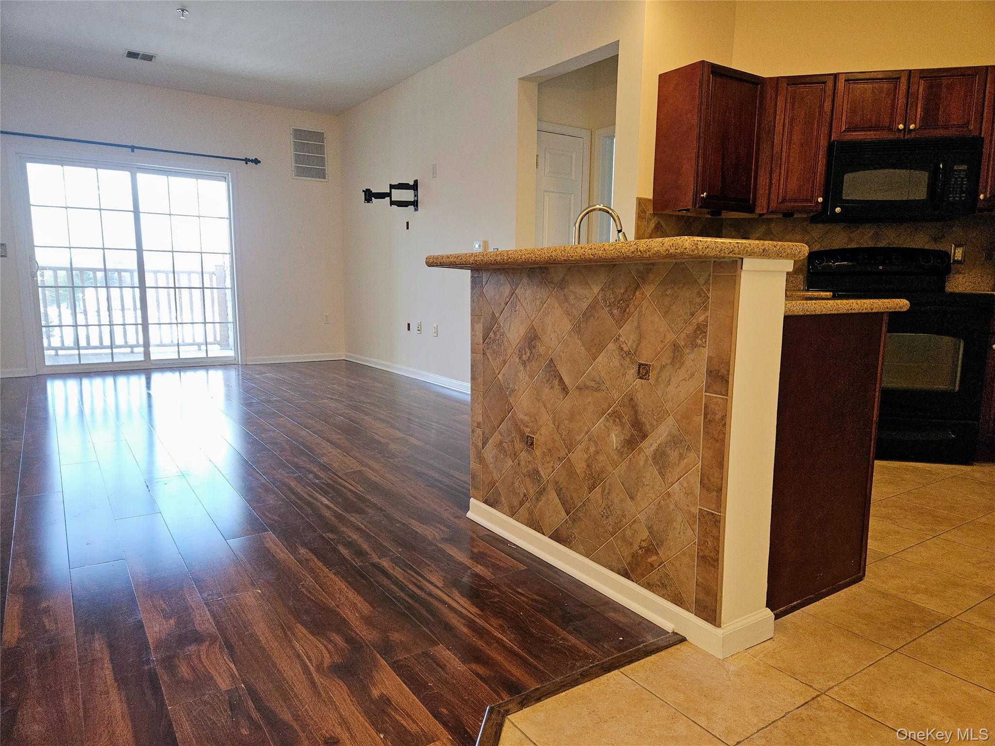 934 Tower Ridge Circle, Middletown, NY 10941