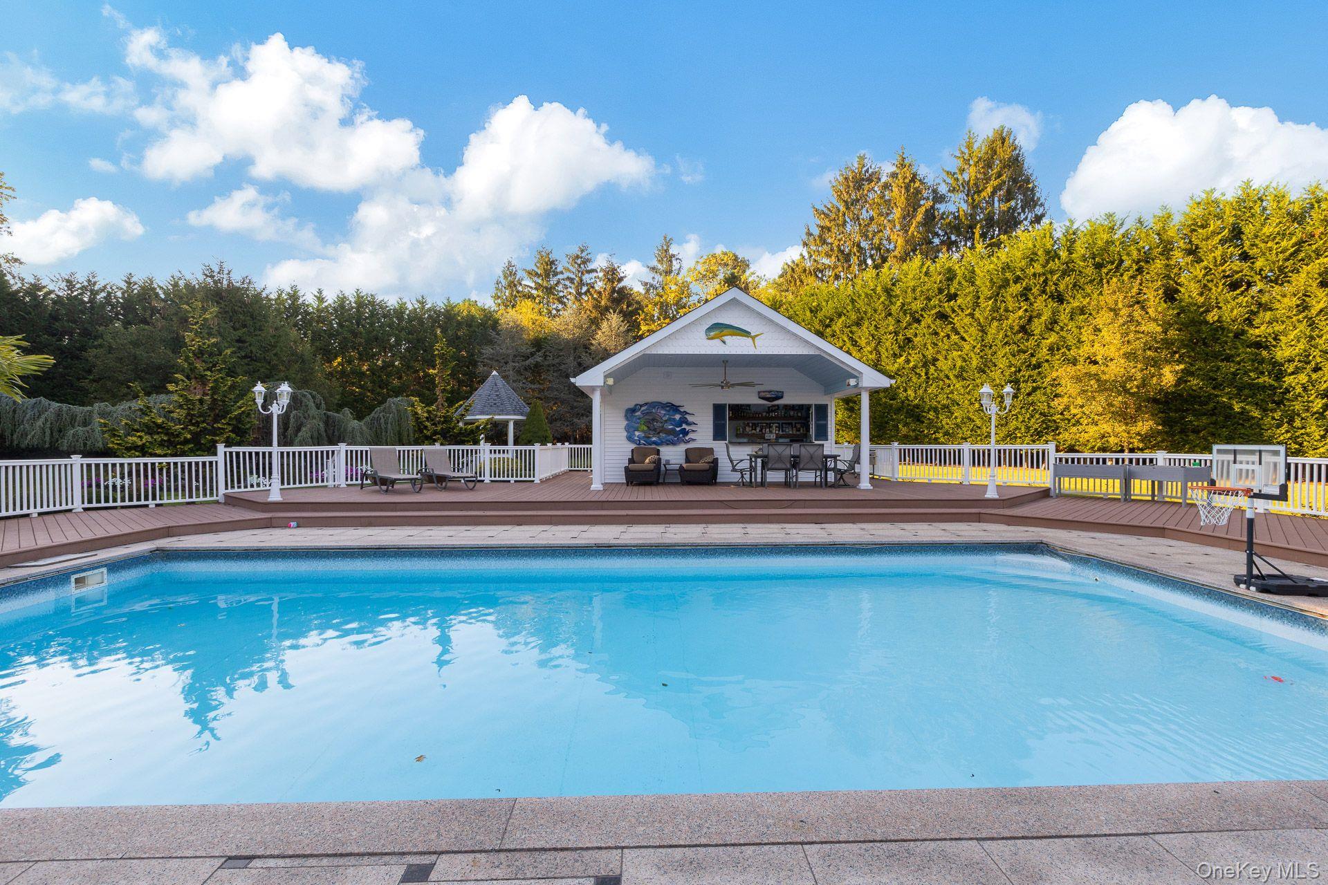 42 Old Neck Court, Manorville, NY 11949