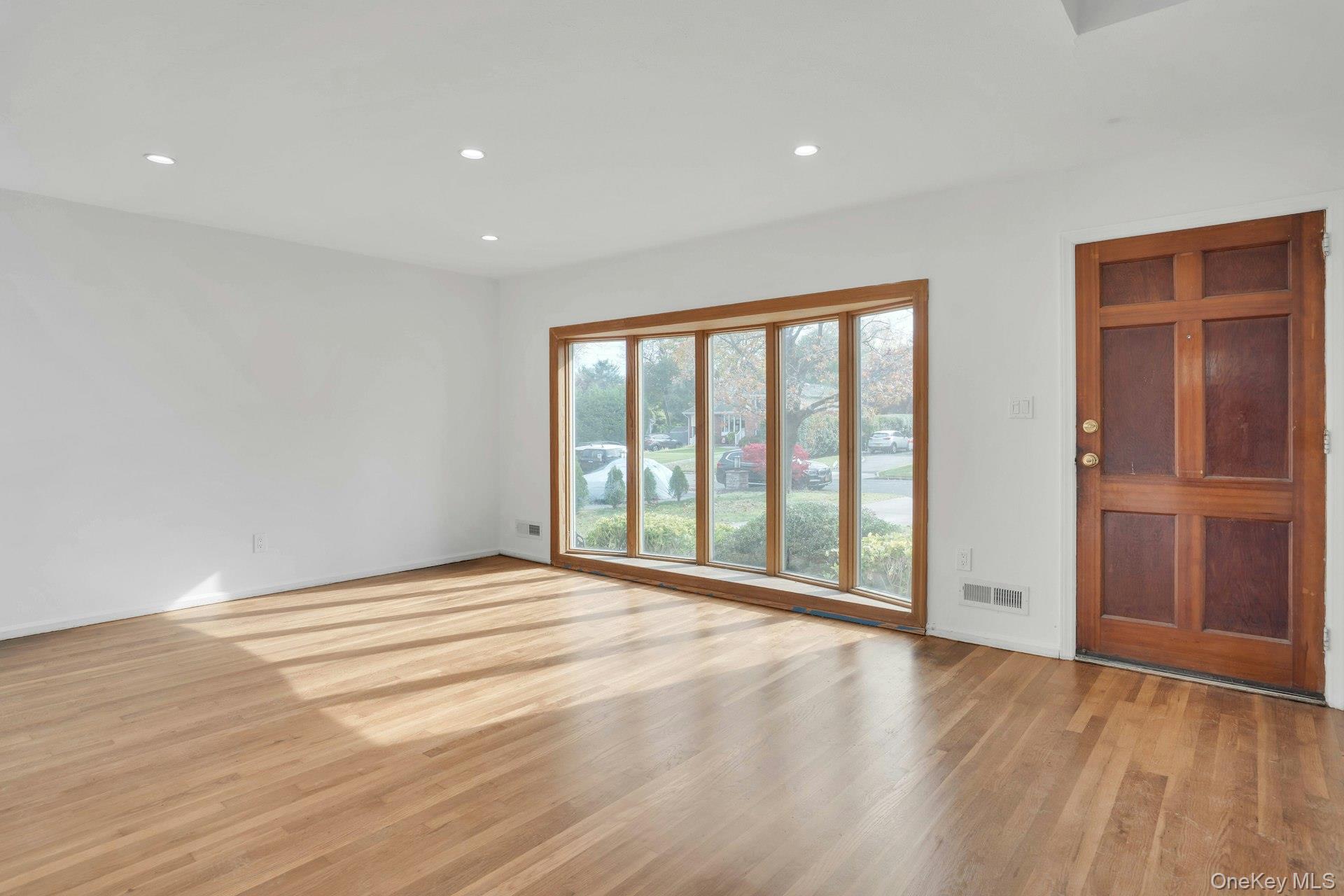 44 Delaware Avenue, Commack, NY 11725