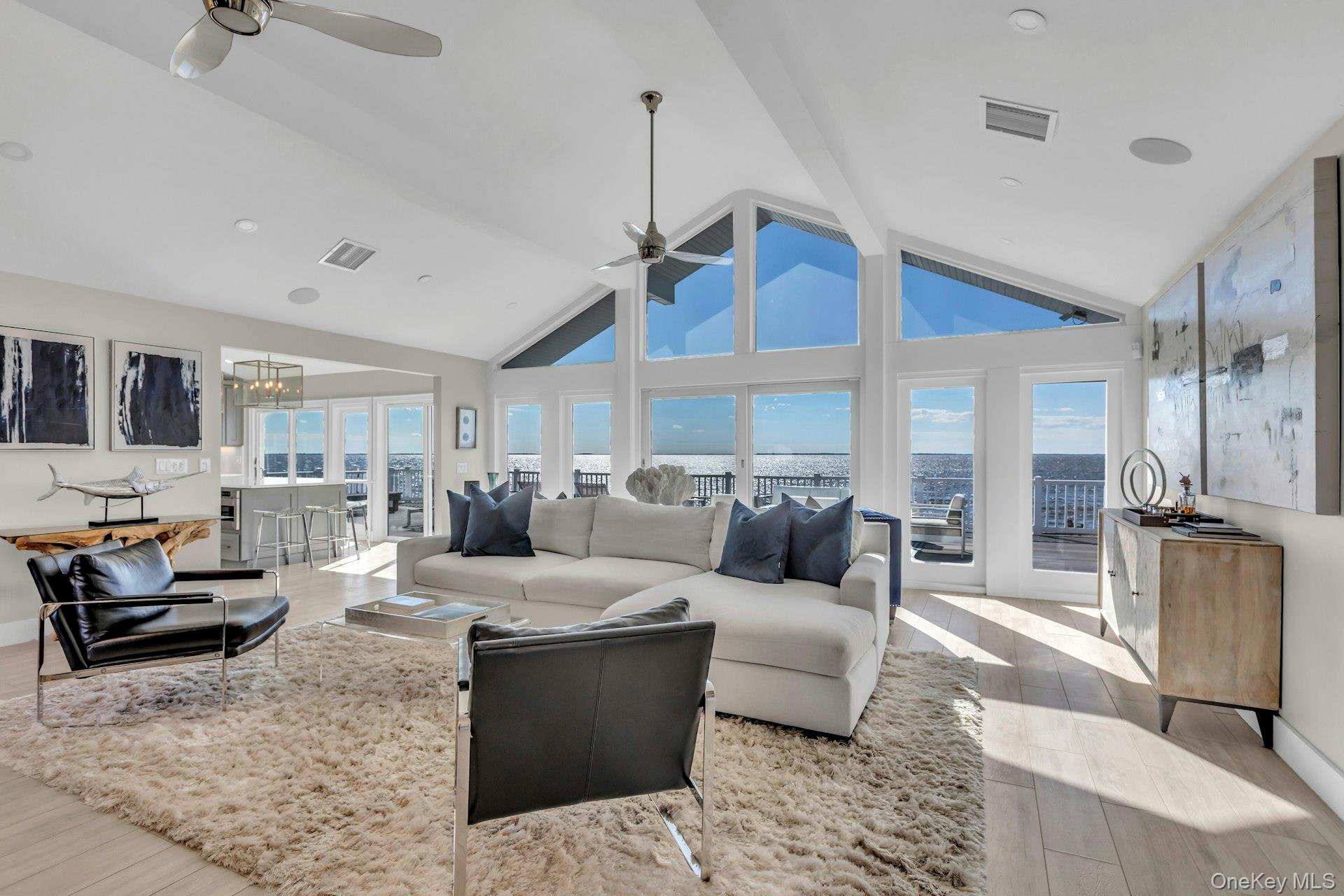 270 Edgewater Avenue, Bayport, NY 11705