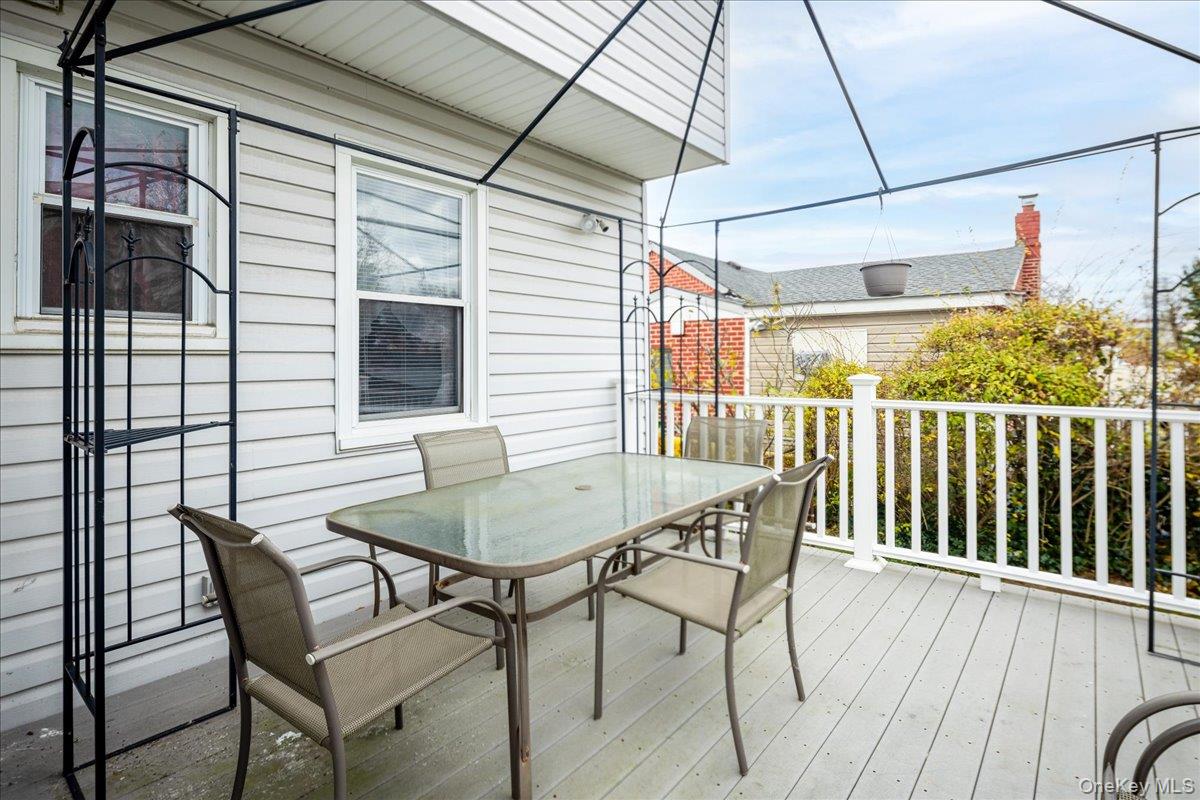 6 Nelson Street, Elmont, NY 11003