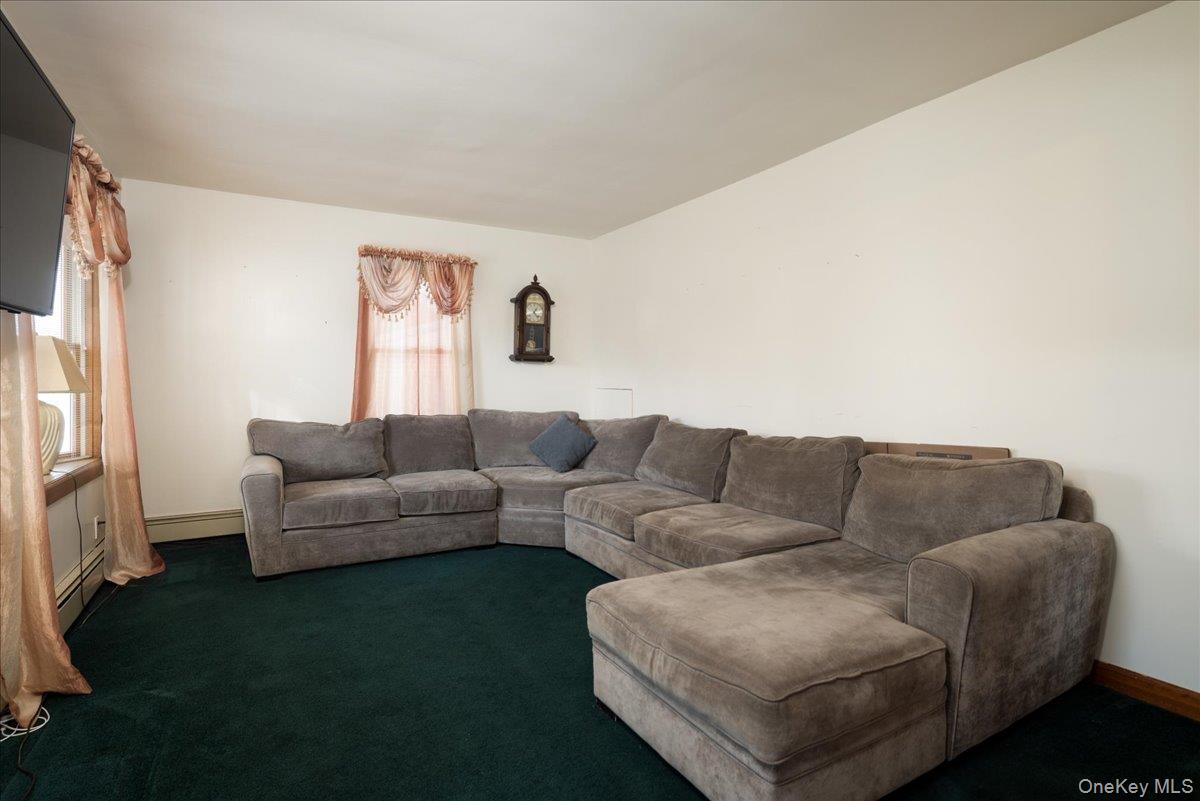 6 Nelson Street, Elmont, NY 11003