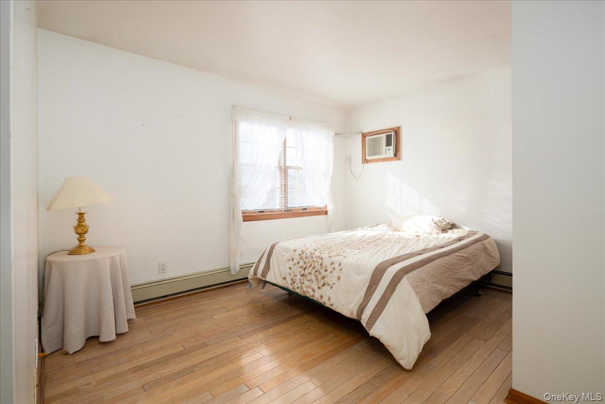 6 Nelson Street, Elmont, NY 11003