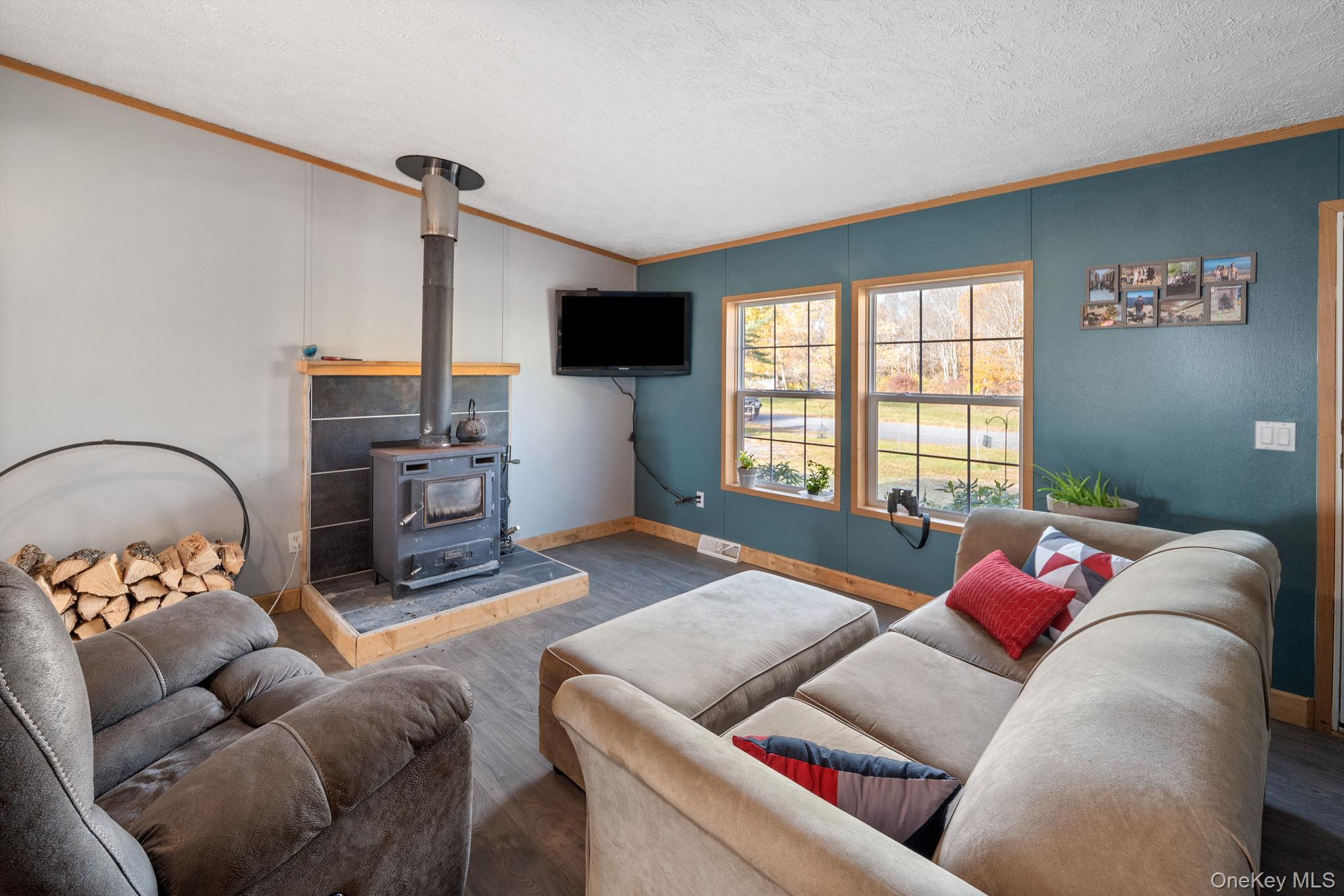 141 Ernest Road, Call Listing Agent, NY 12175