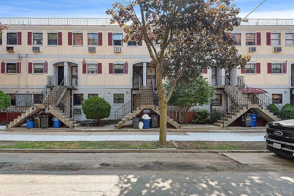 844 Leland Avenue # 25A, Bronx, NY 10473