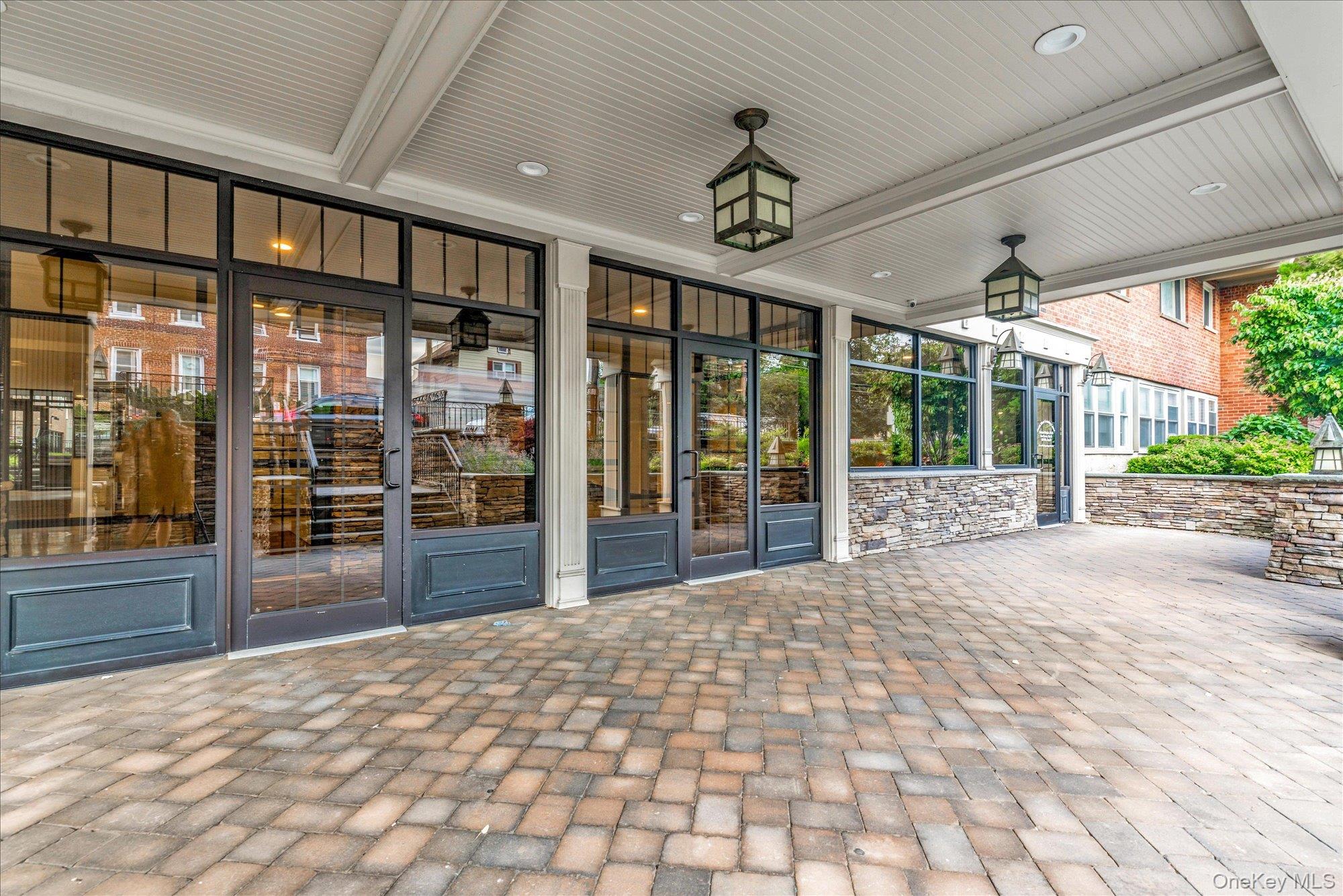 200 Atlantic # 321, Lynbrook, NY 11563