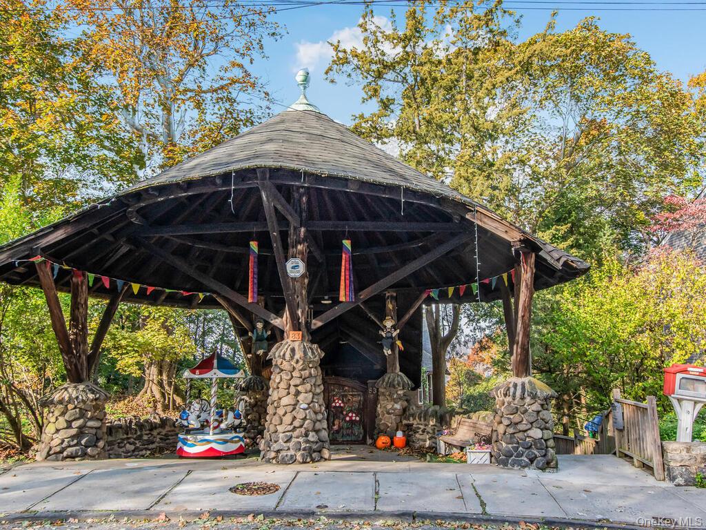 83 Alta Avenue, Yonkers, NY 10705