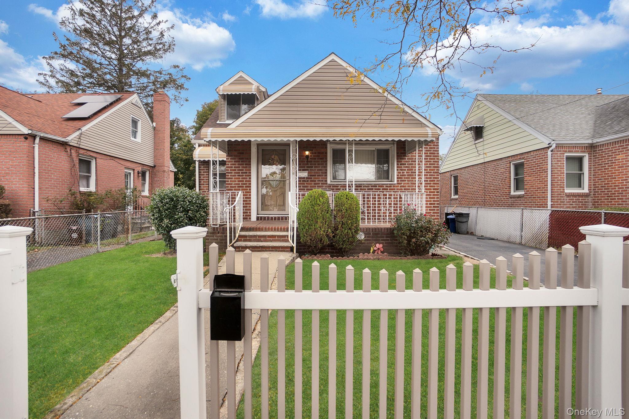 21827 130th Avenue, Springfield Gardens, NY 11413