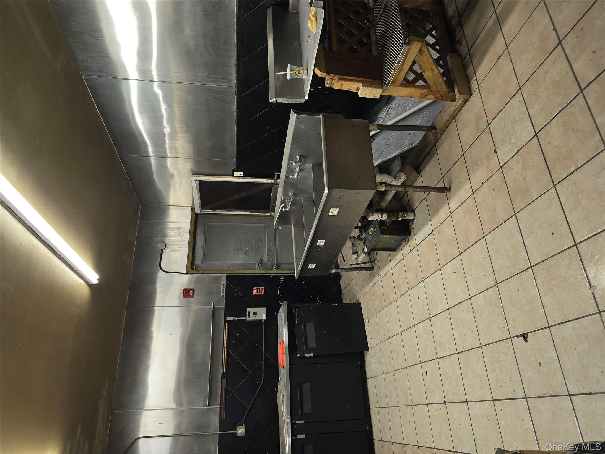 380 Main Street, Poughkeepsie, NY 12601