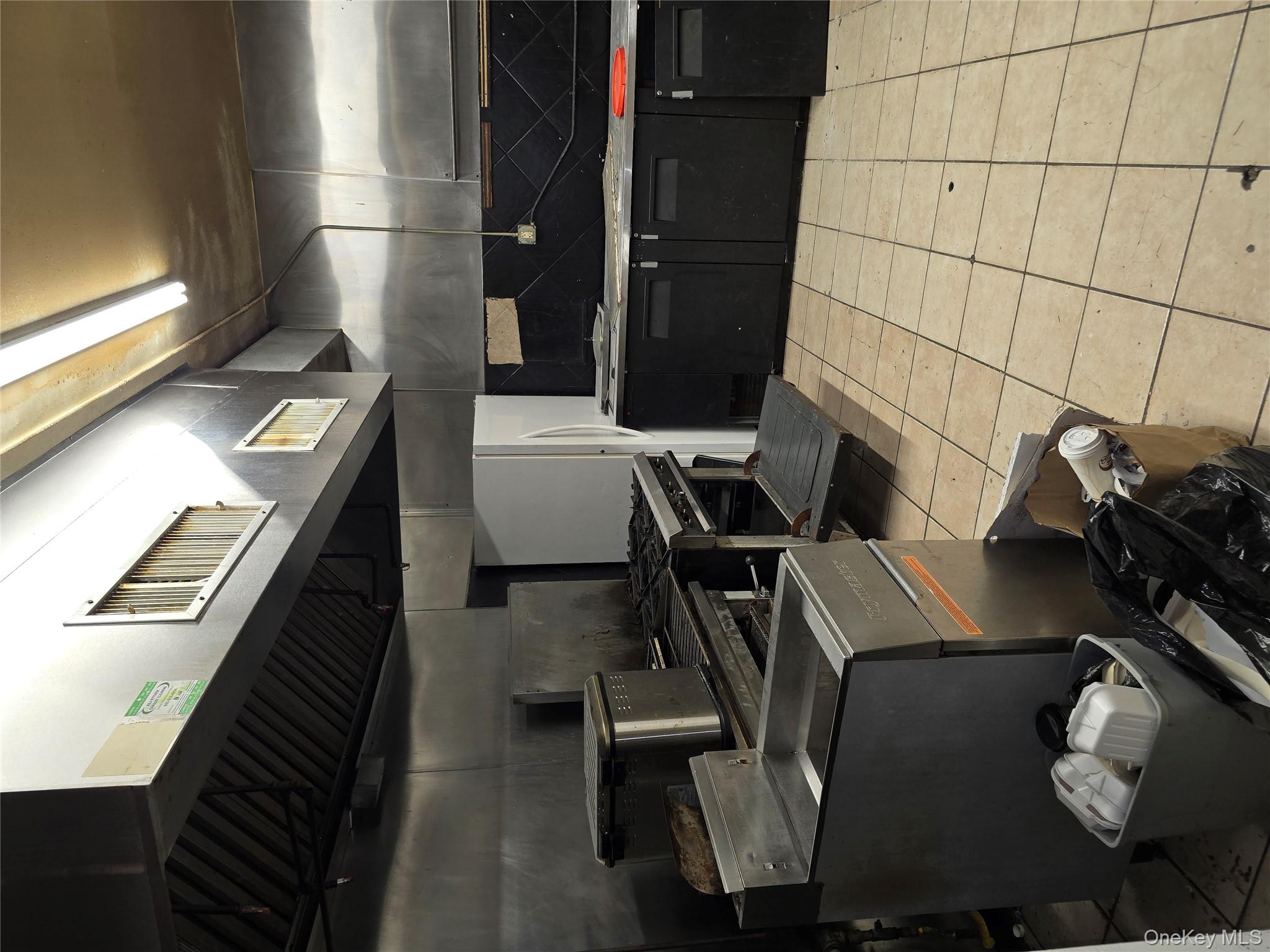 380 Main Street, Poughkeepsie, NY 12601