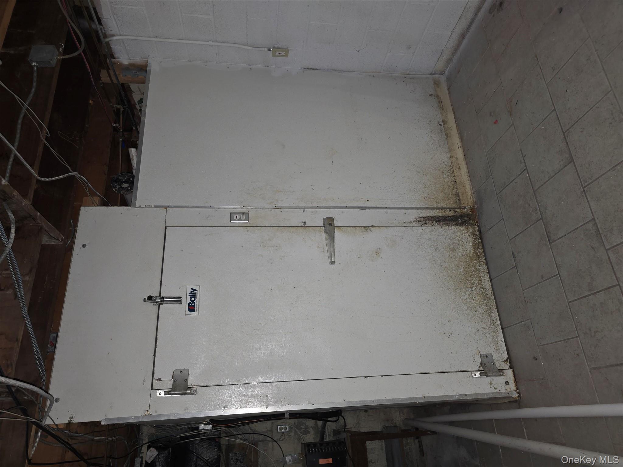 380 Main Street, Poughkeepsie, NY 12601