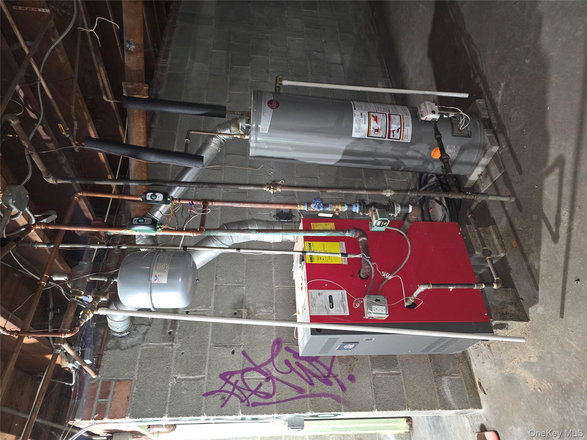 380 Main Street, Poughkeepsie, NY 12601