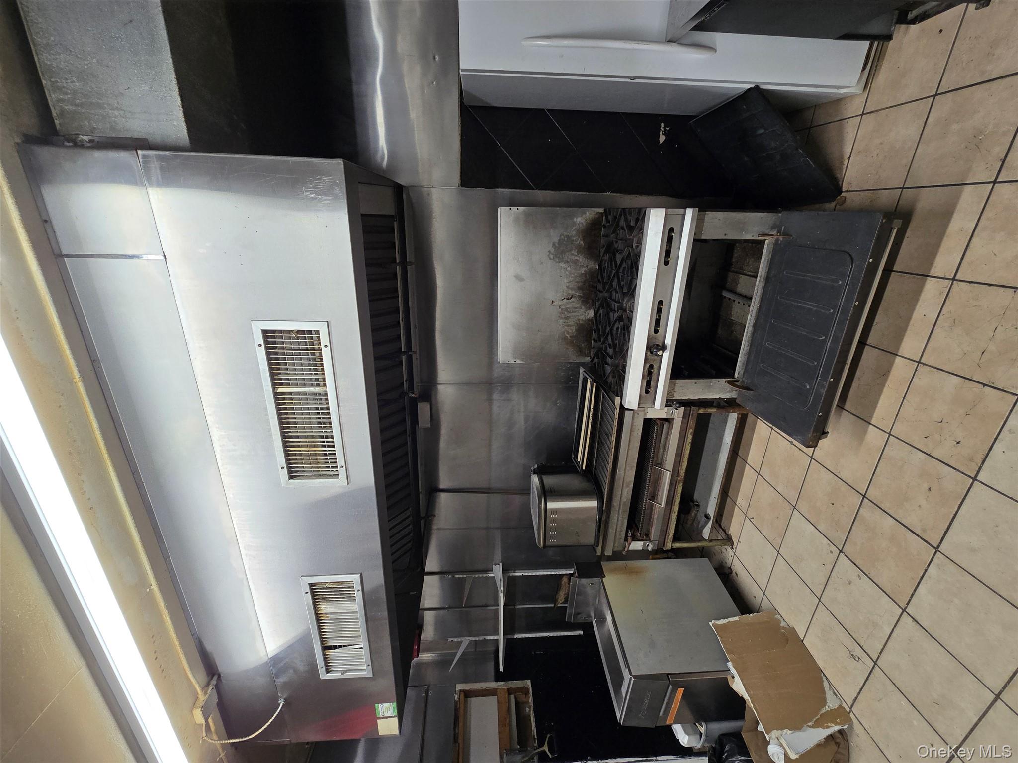 380 Main Street, Poughkeepsie, NY 12601