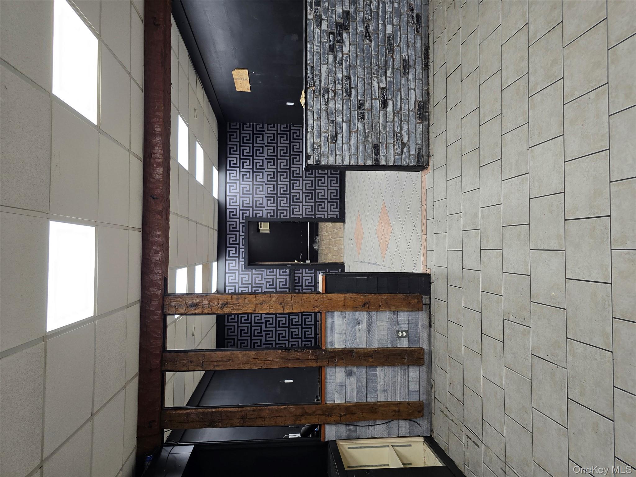 380 Main Street, Poughkeepsie, NY 12601