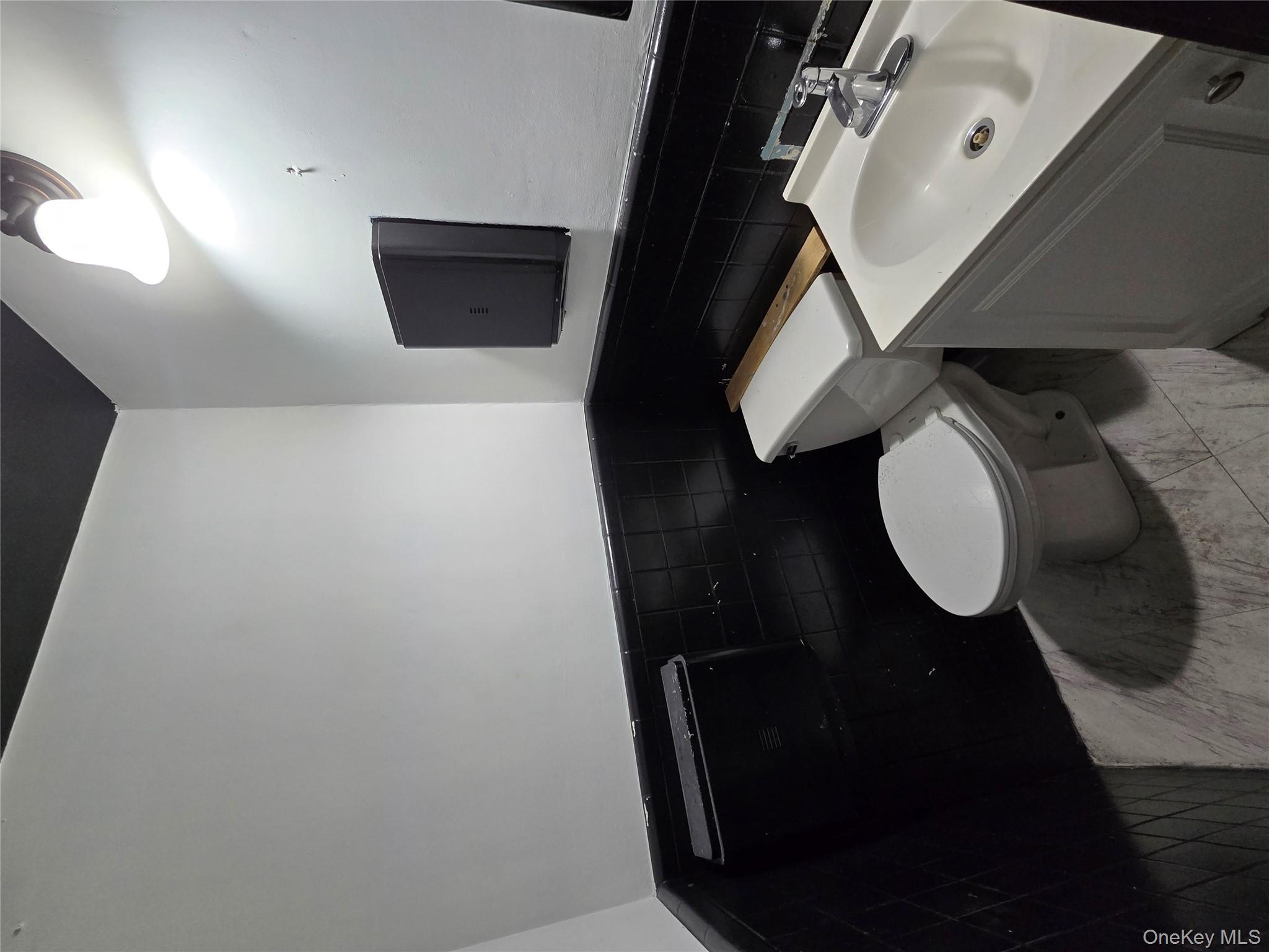 380 Main Street, Poughkeepsie, NY 12601