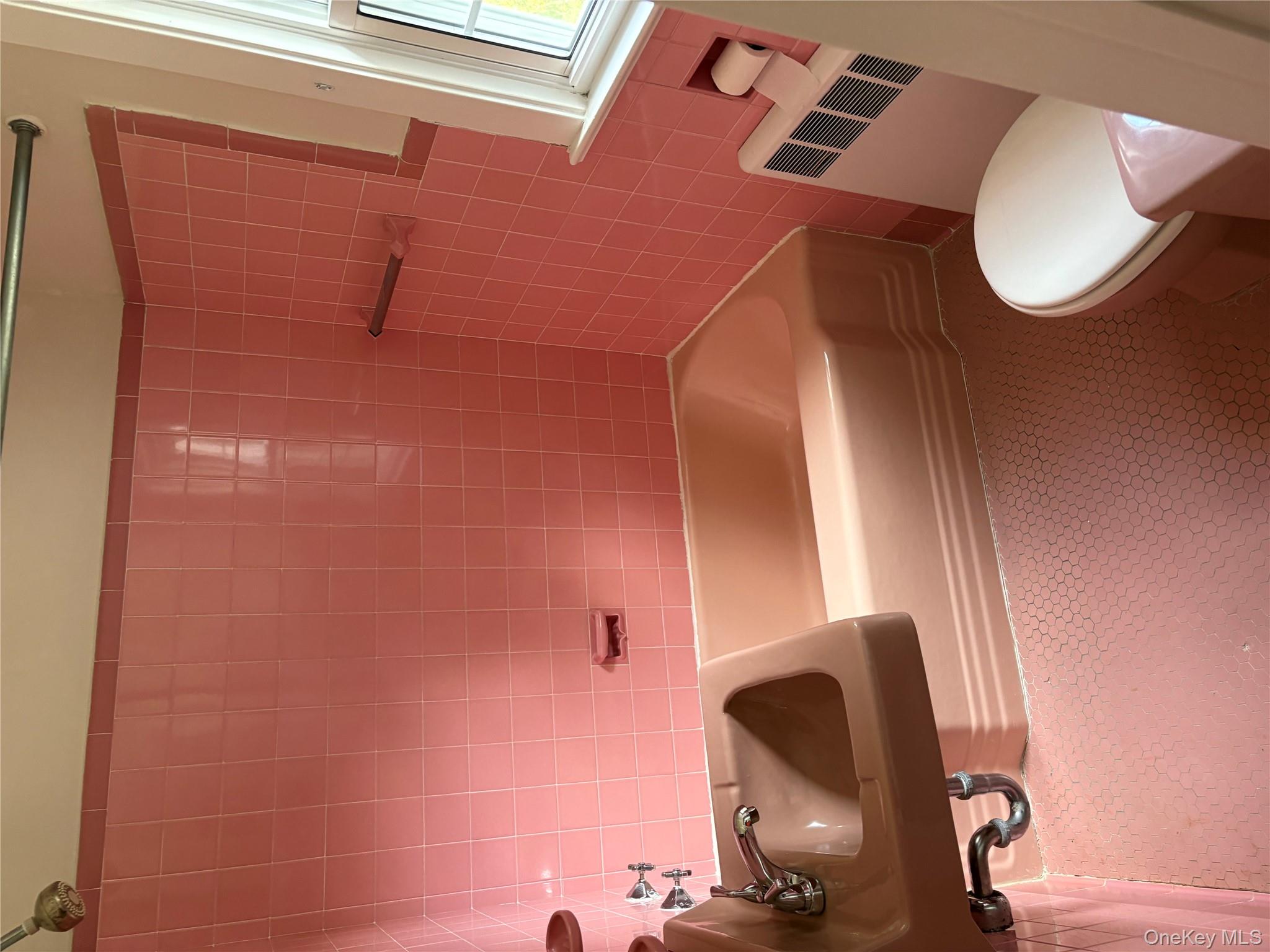 660 Wheeler Hill Road, Hughsonville, NY 12590