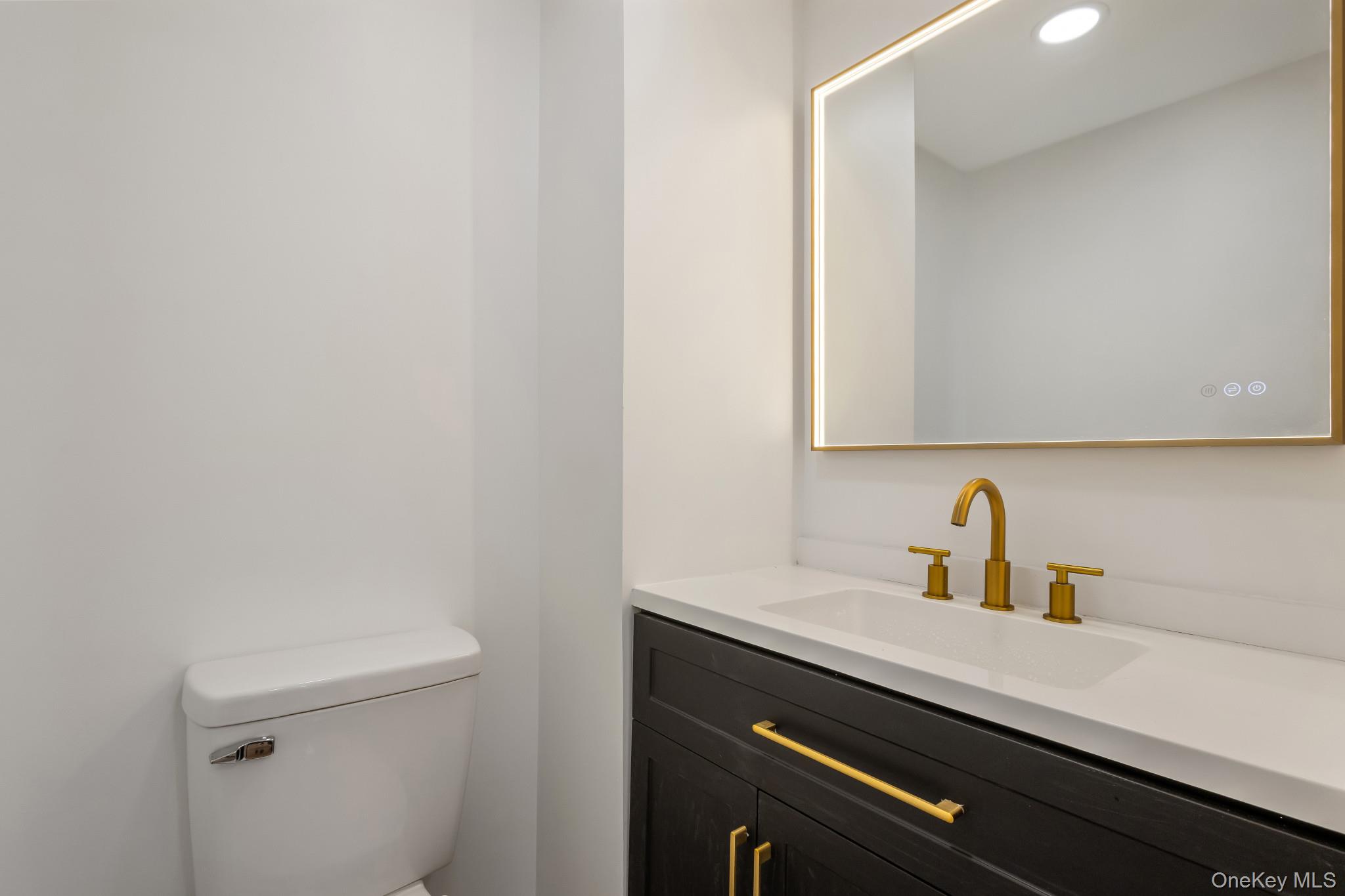 195 E Village Road, Tuxedo Park, NY 10987