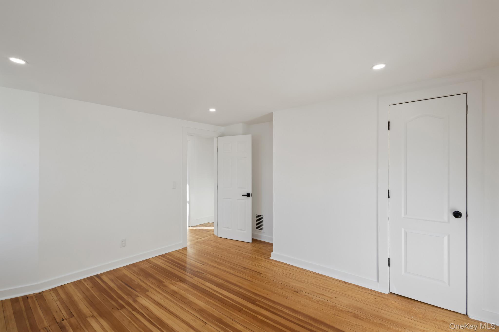 195 E Village Road, Tuxedo Park, NY 10987