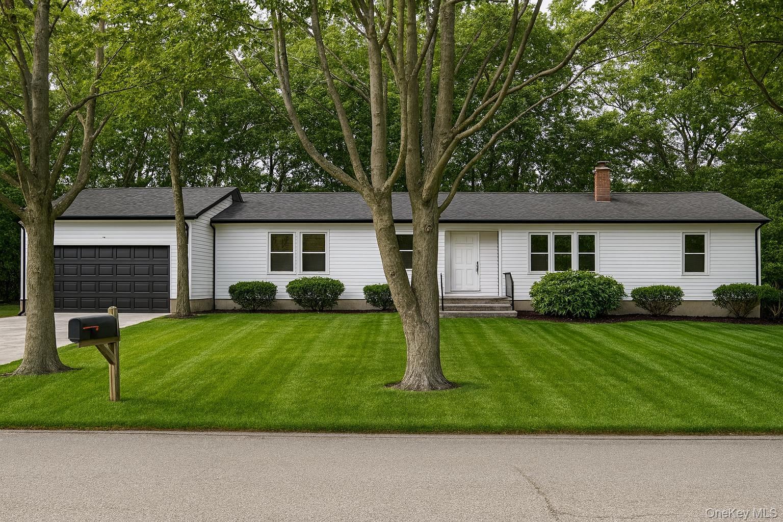 361 Erie Street, Holbrook, NY 11741