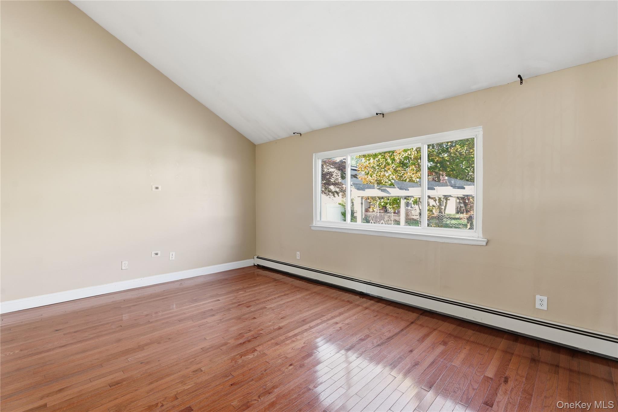 3 Date Street, Central Islip, NY 11722