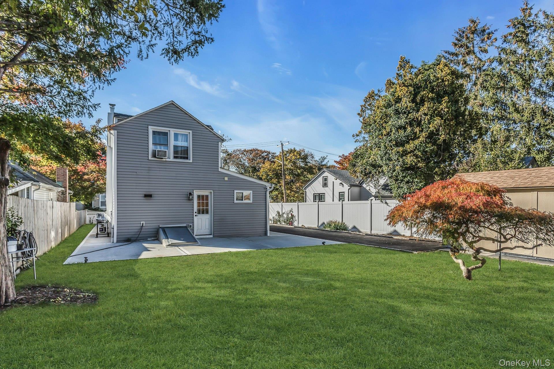 42 13th Street, Locust Valley, NY 11560