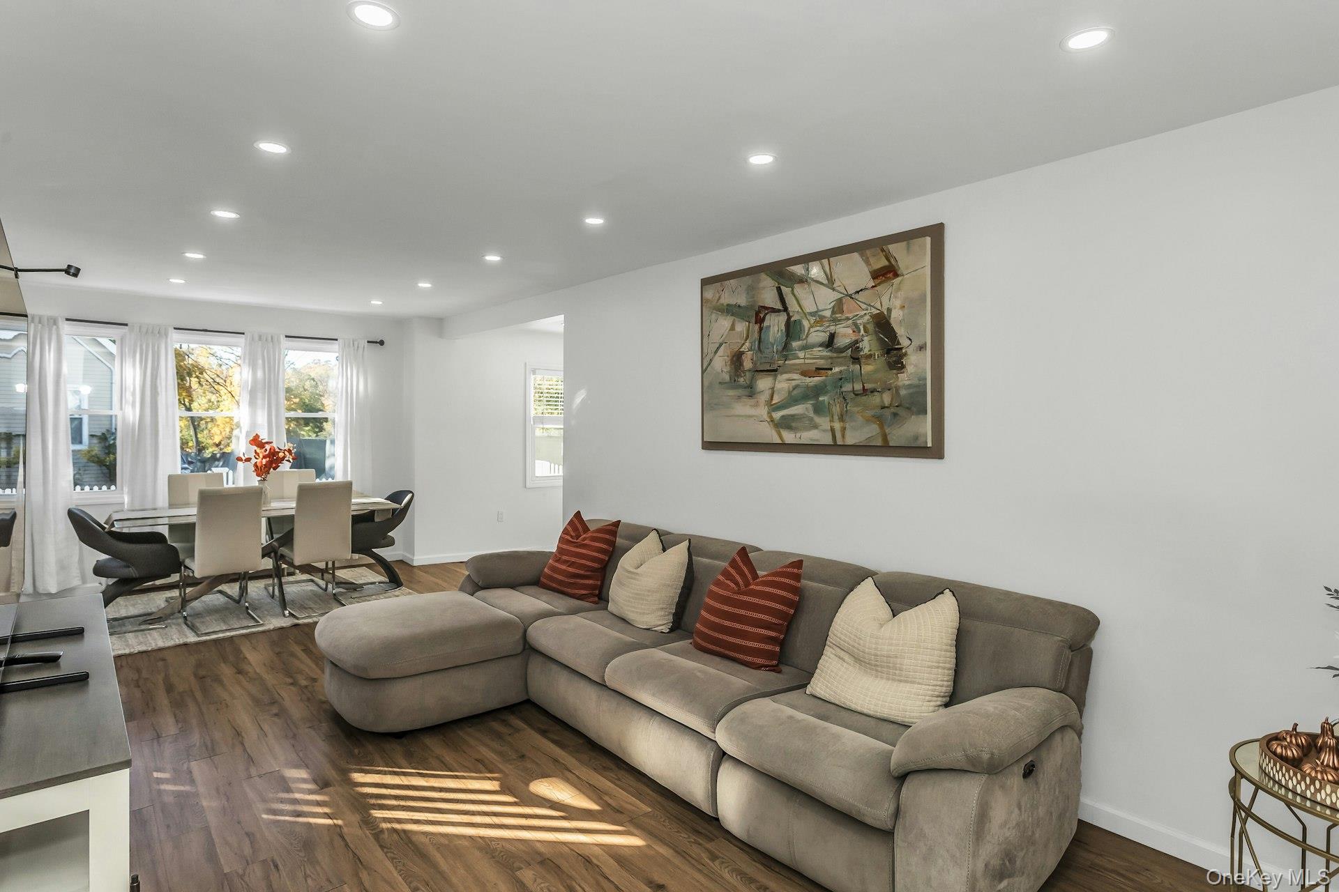 42 13th Street, Locust Valley, NY 11560