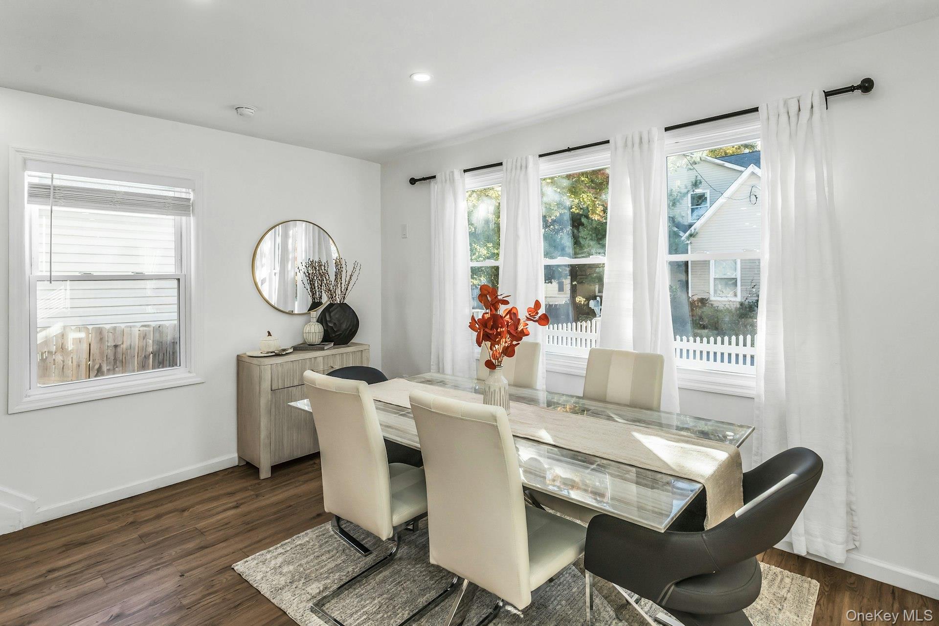 42 13th Street, Locust Valley, NY 11560