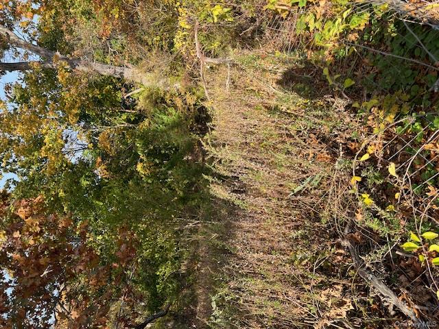 134 Old Quogue Road, Riverside, NY 11901