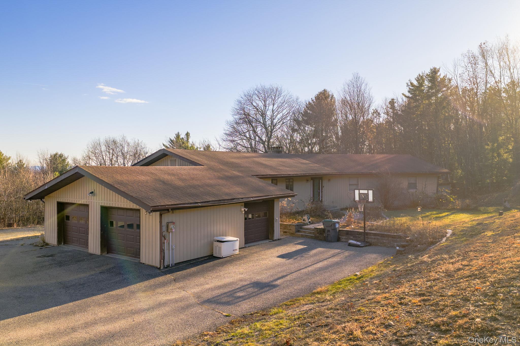 137 Highview Terrace, Bloomingburg, NY 12721