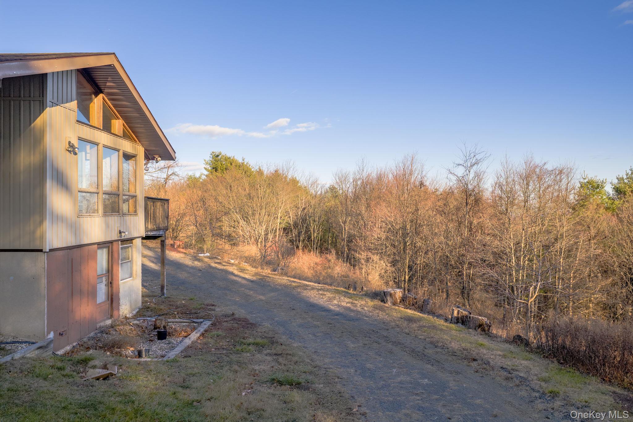 137 Highview Terrace, Bloomingburg, NY 12721