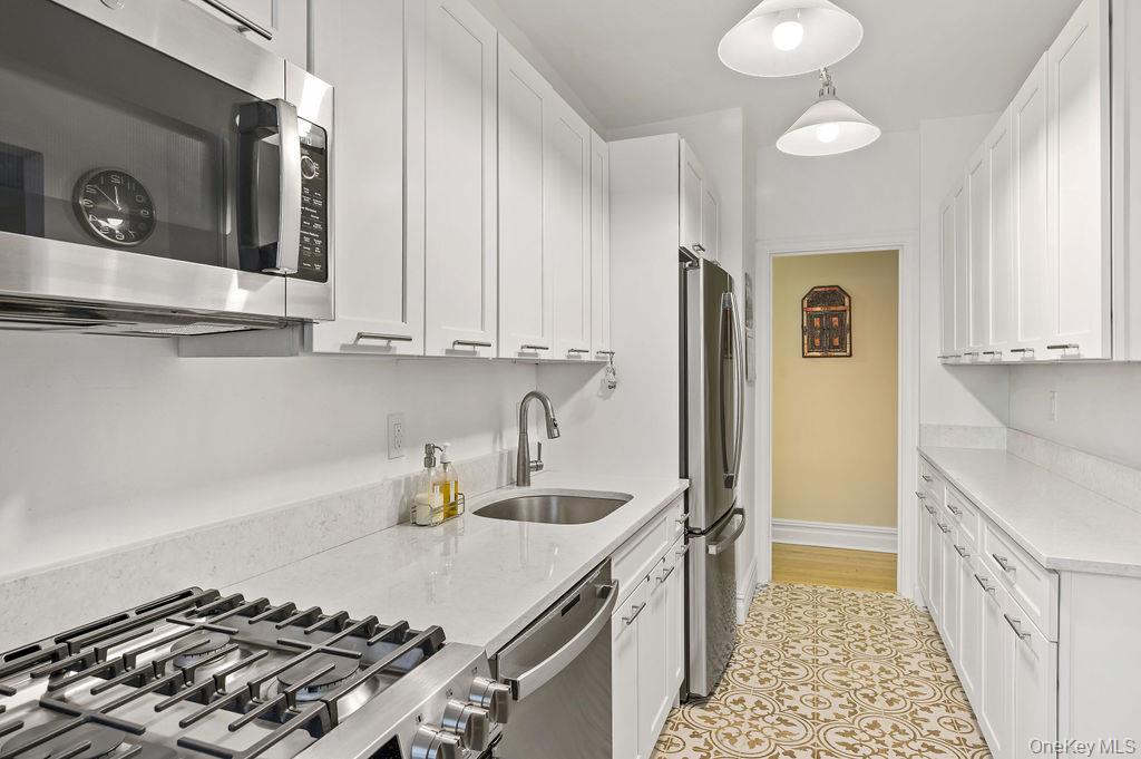 43 Calton Road # 5C, New Rochelle, NY 10804