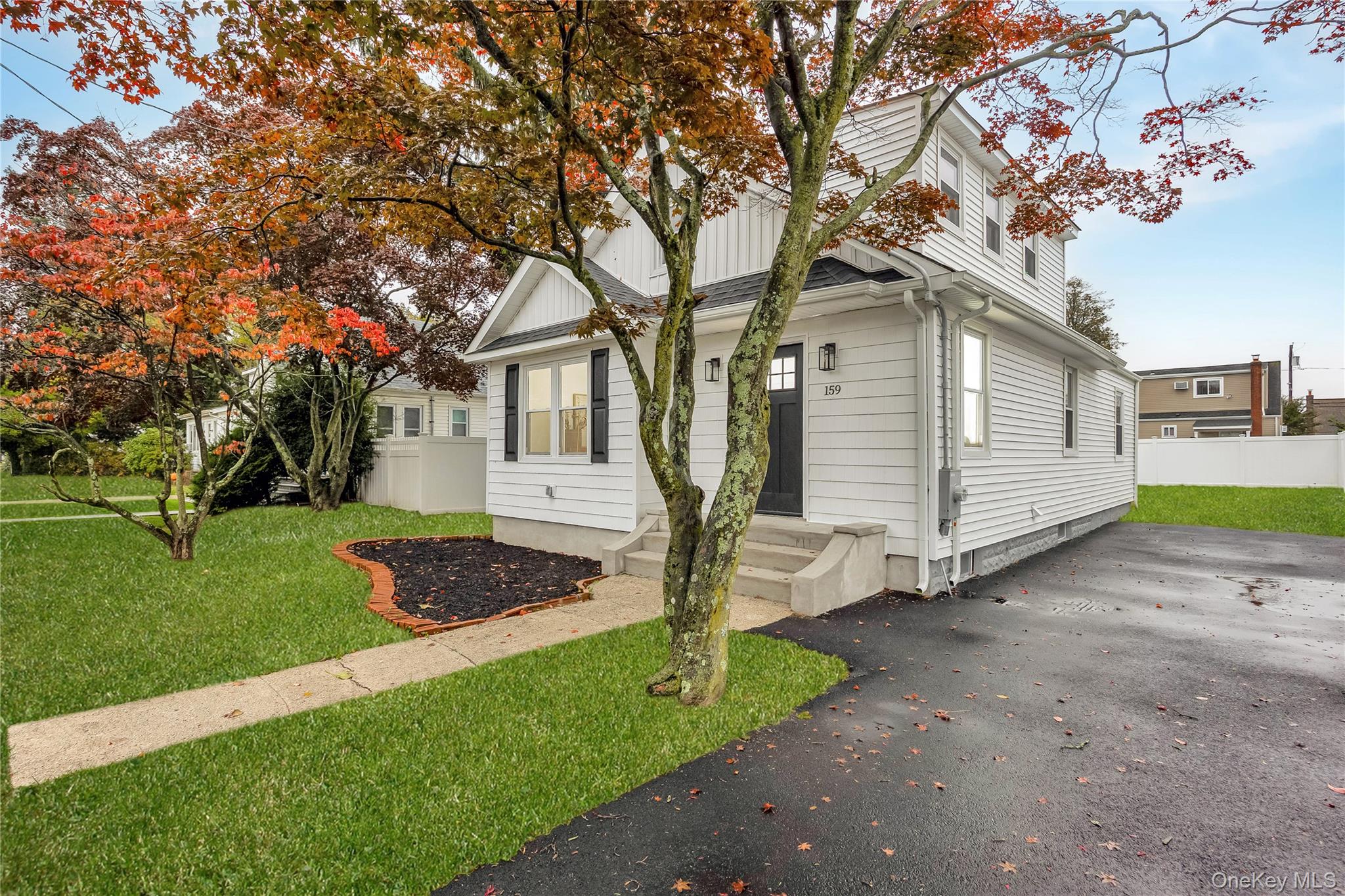 159 35th Street, Lindenhurst, NY 11757