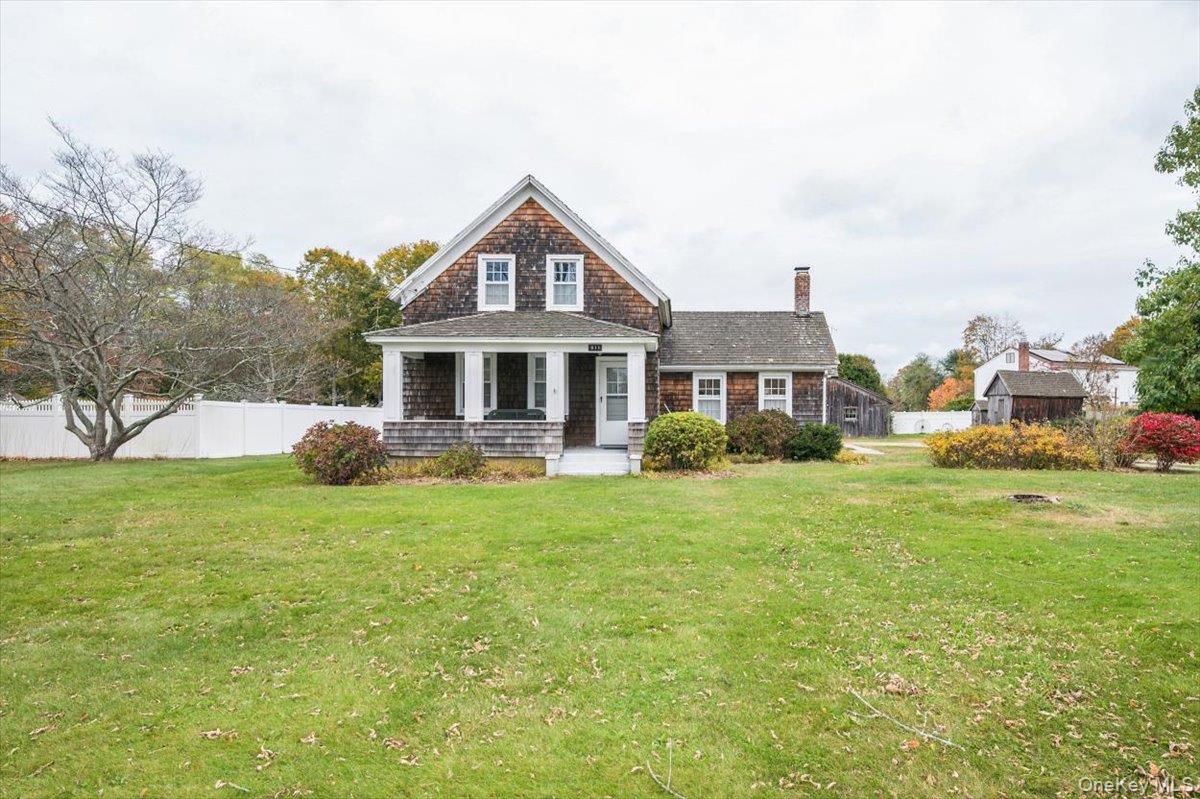 811 Locust Avenue, Bohemia, NY 11716