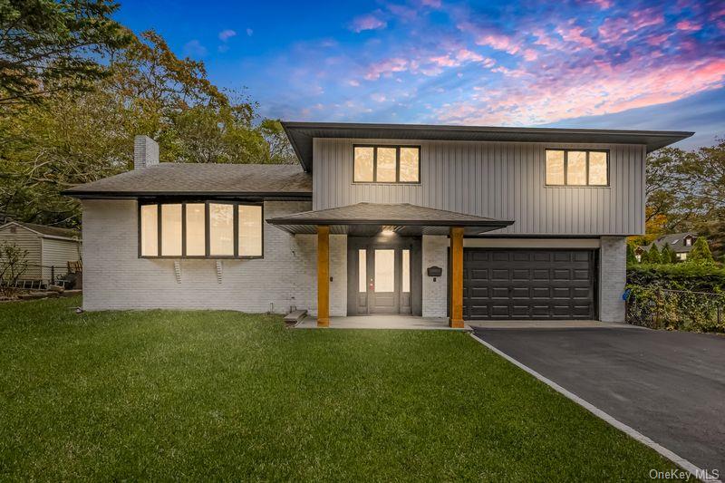 7 Gillette Avenue, Patchogue, NY 11772