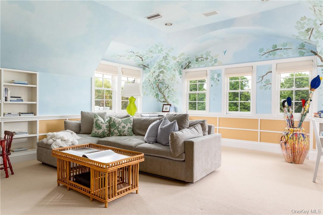 10 Meadow Lane, Purchase, NY 10577