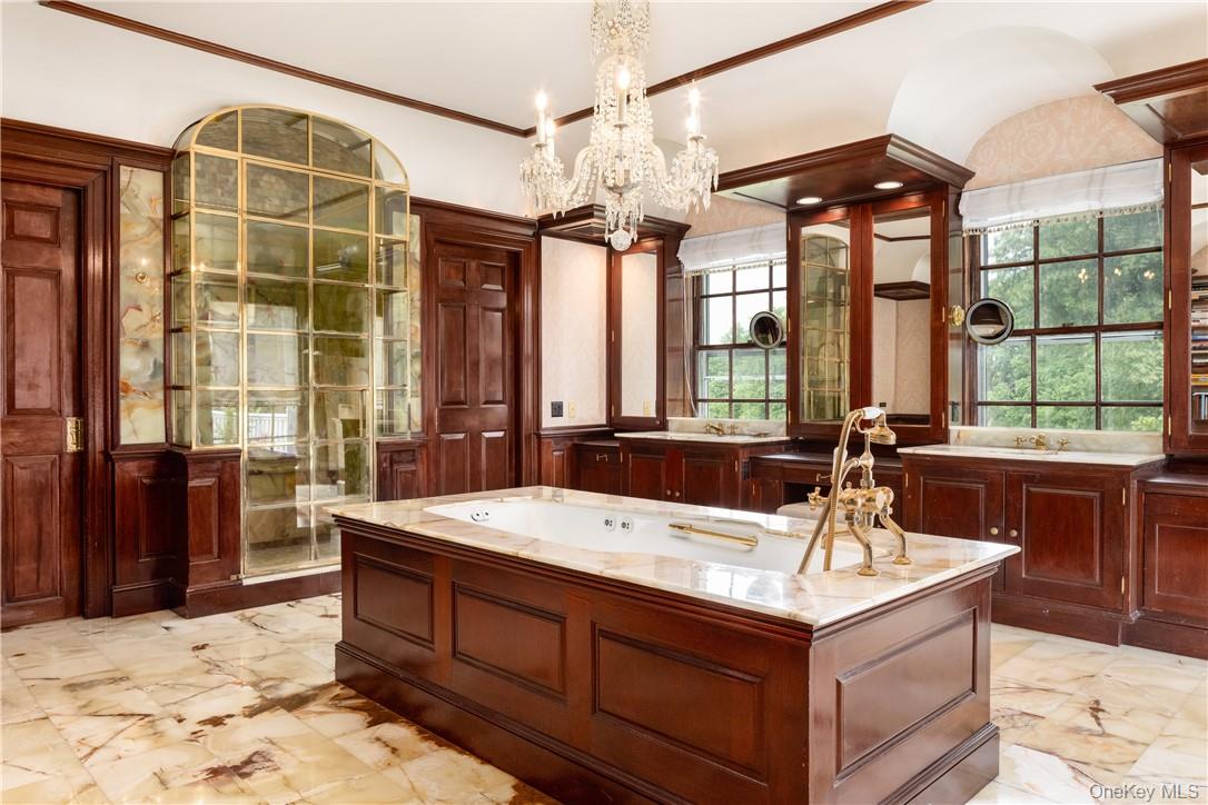 10 Meadow Lane, Purchase, NY 10577