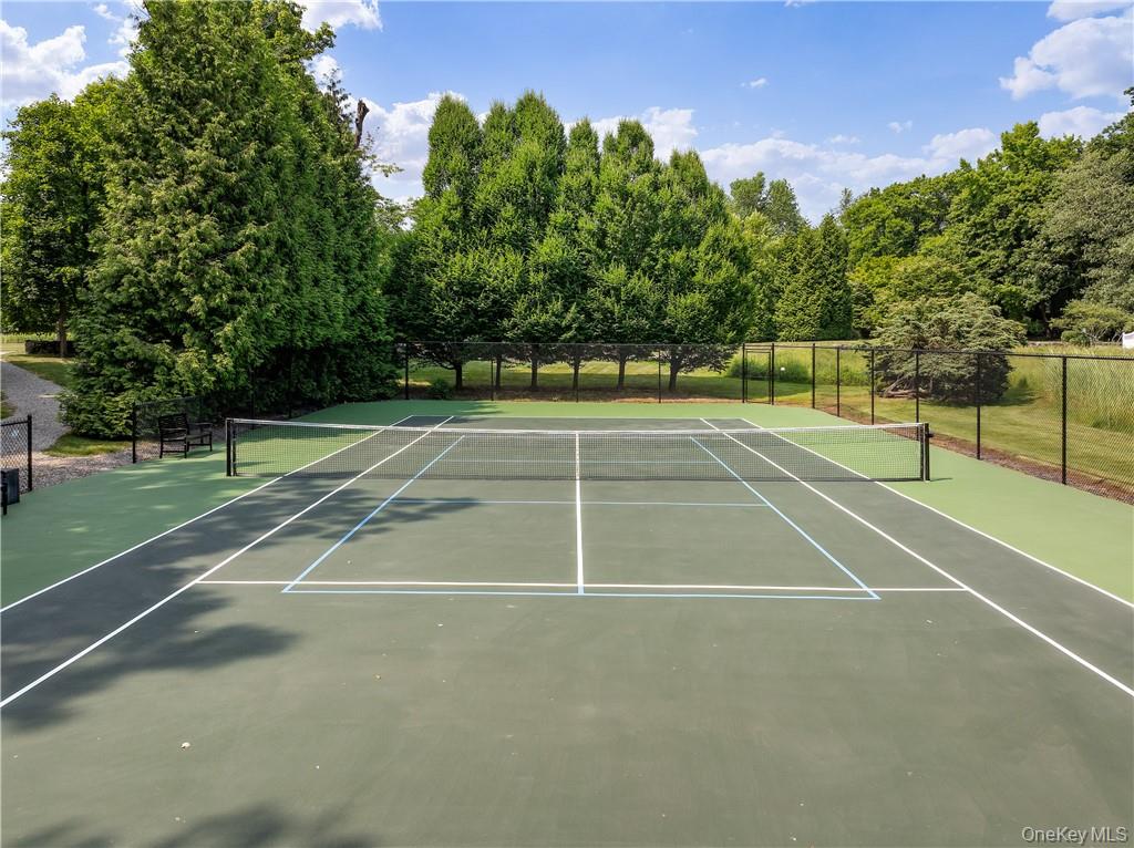 10 Meadow Lane, Purchase, NY 10577