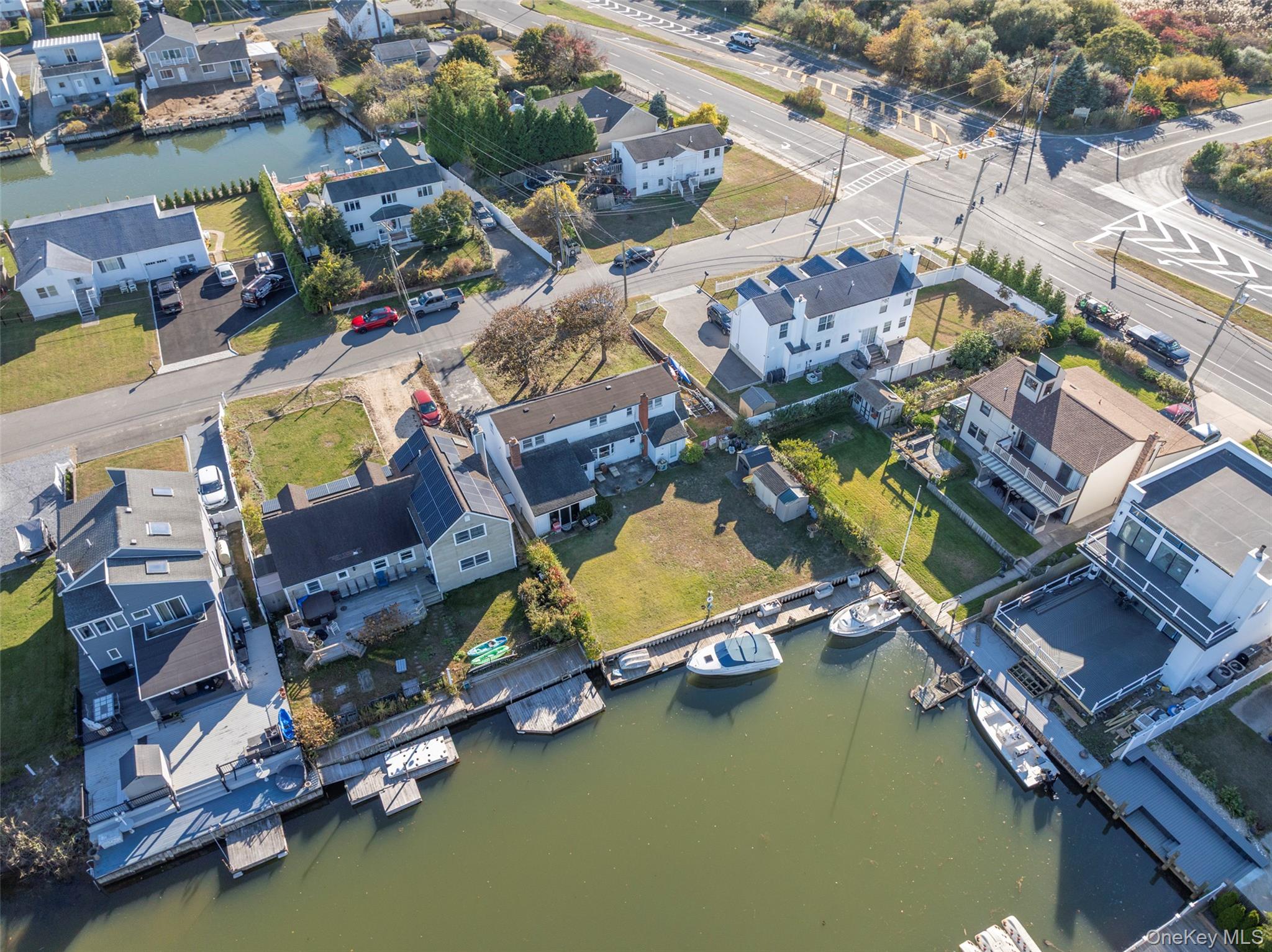 7 Fairlawn Court, Shirley, NY 11967