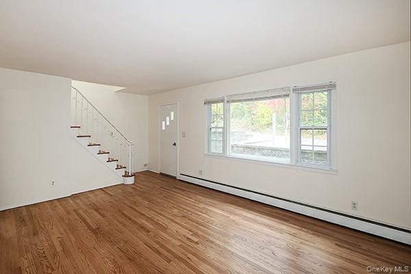 27 Potter Lane, Halesite, NY 11743