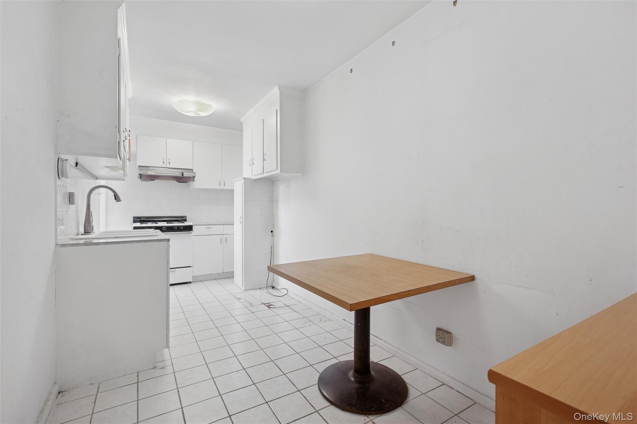 33-24 91st Street # 6L, Jackson Heights, NY 11372