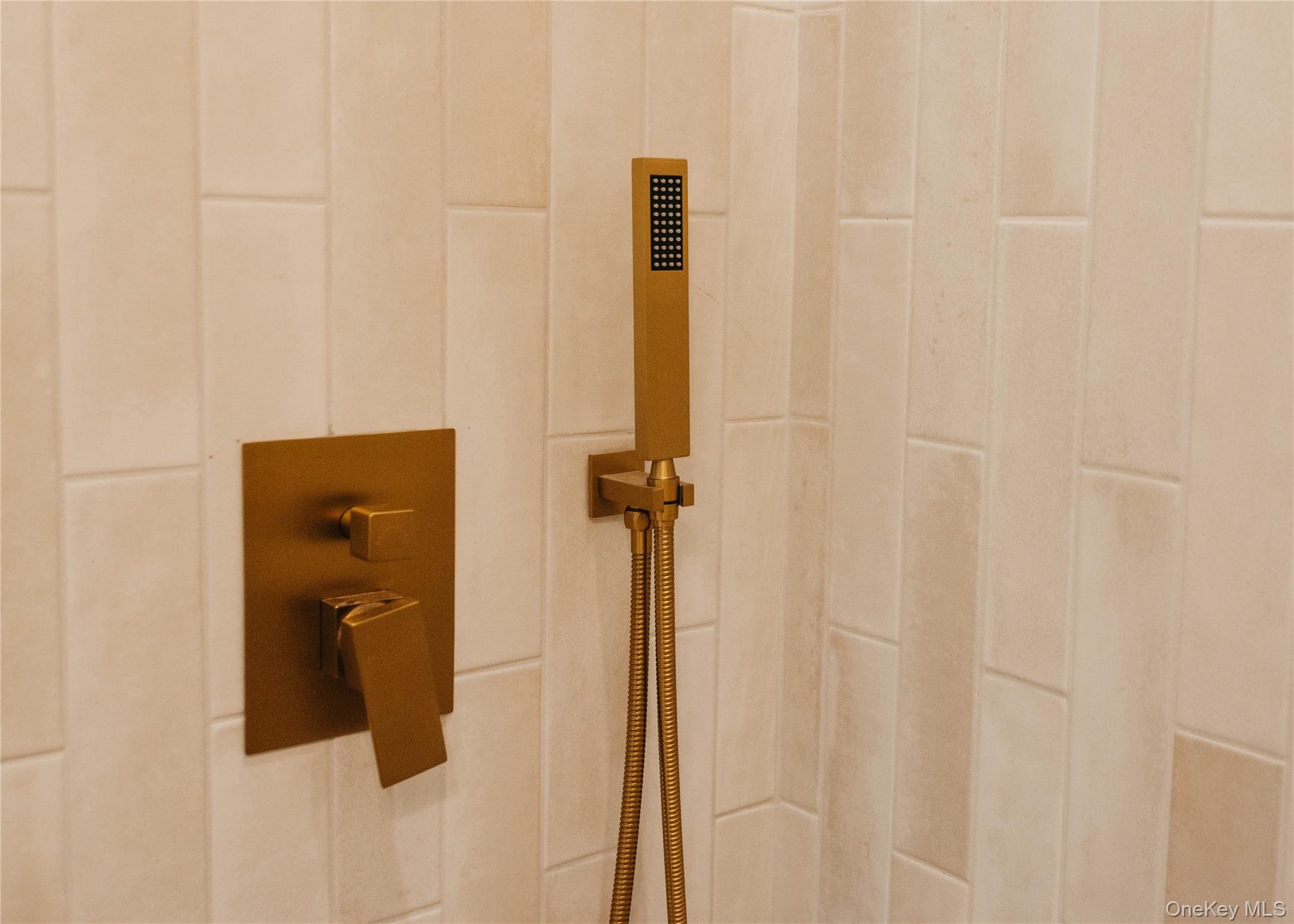 139 Highland, Kingston, NY 12401