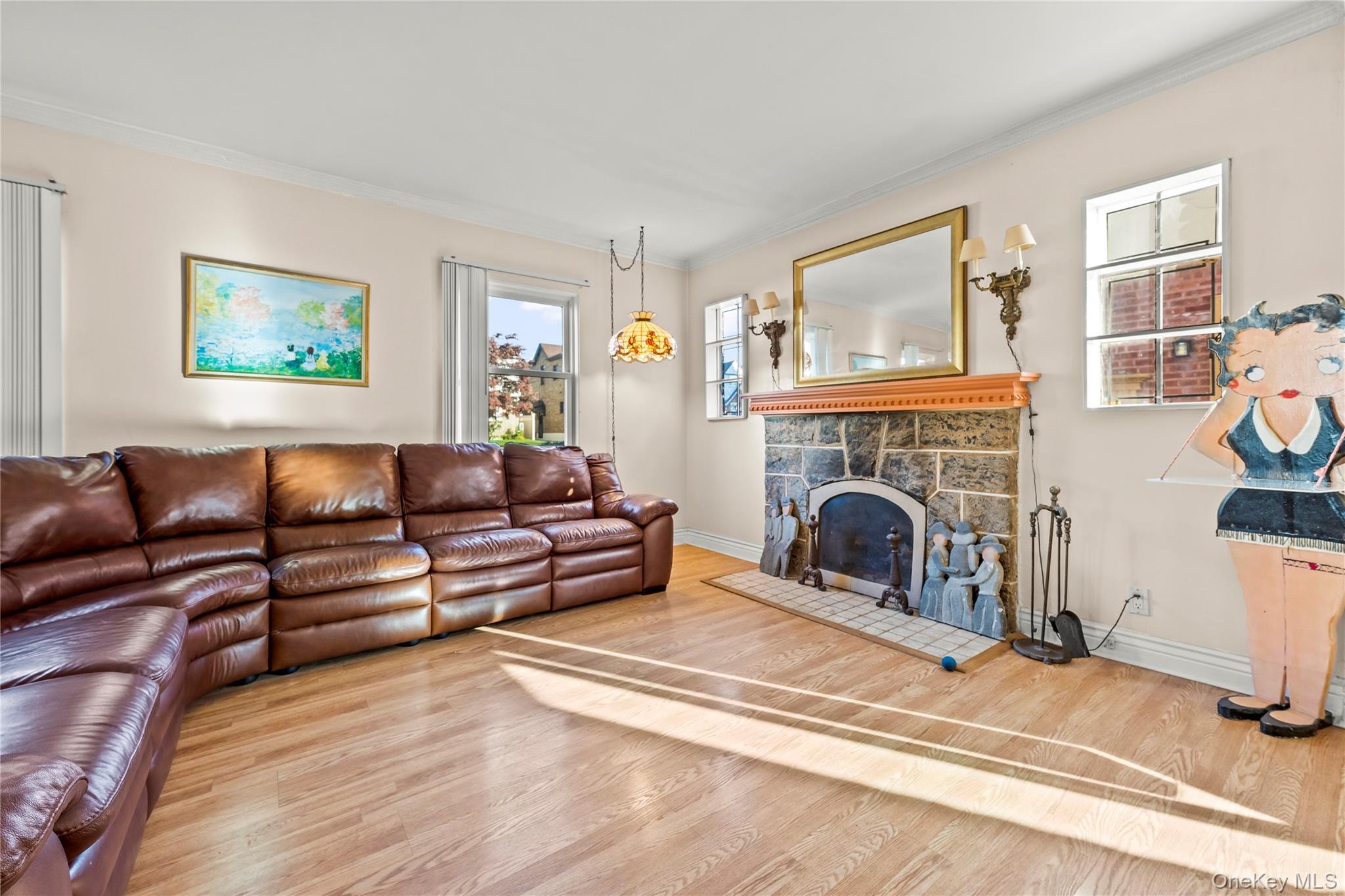 7516 180th Street, Fresh Meadows, NY 11366